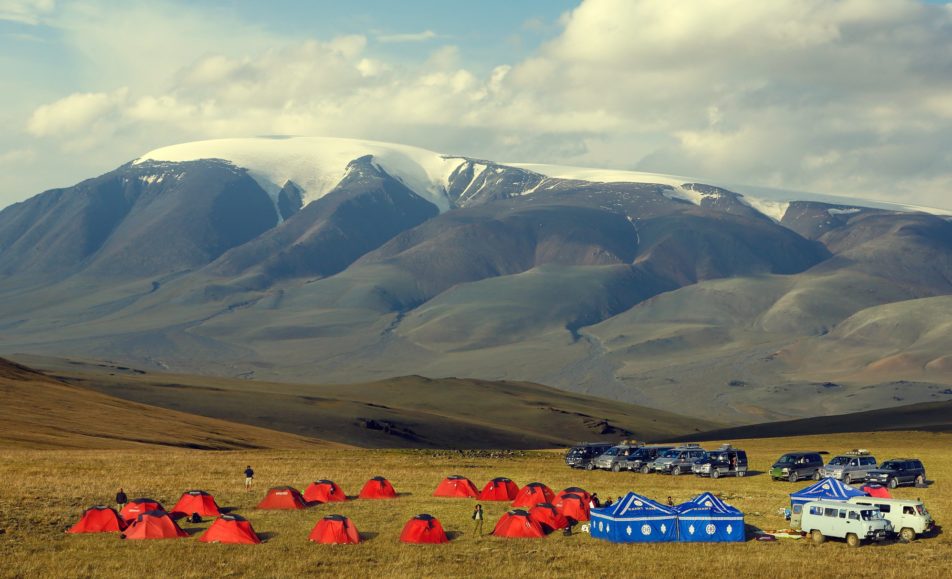 Active Adventure in an Authentic Wilderness tour